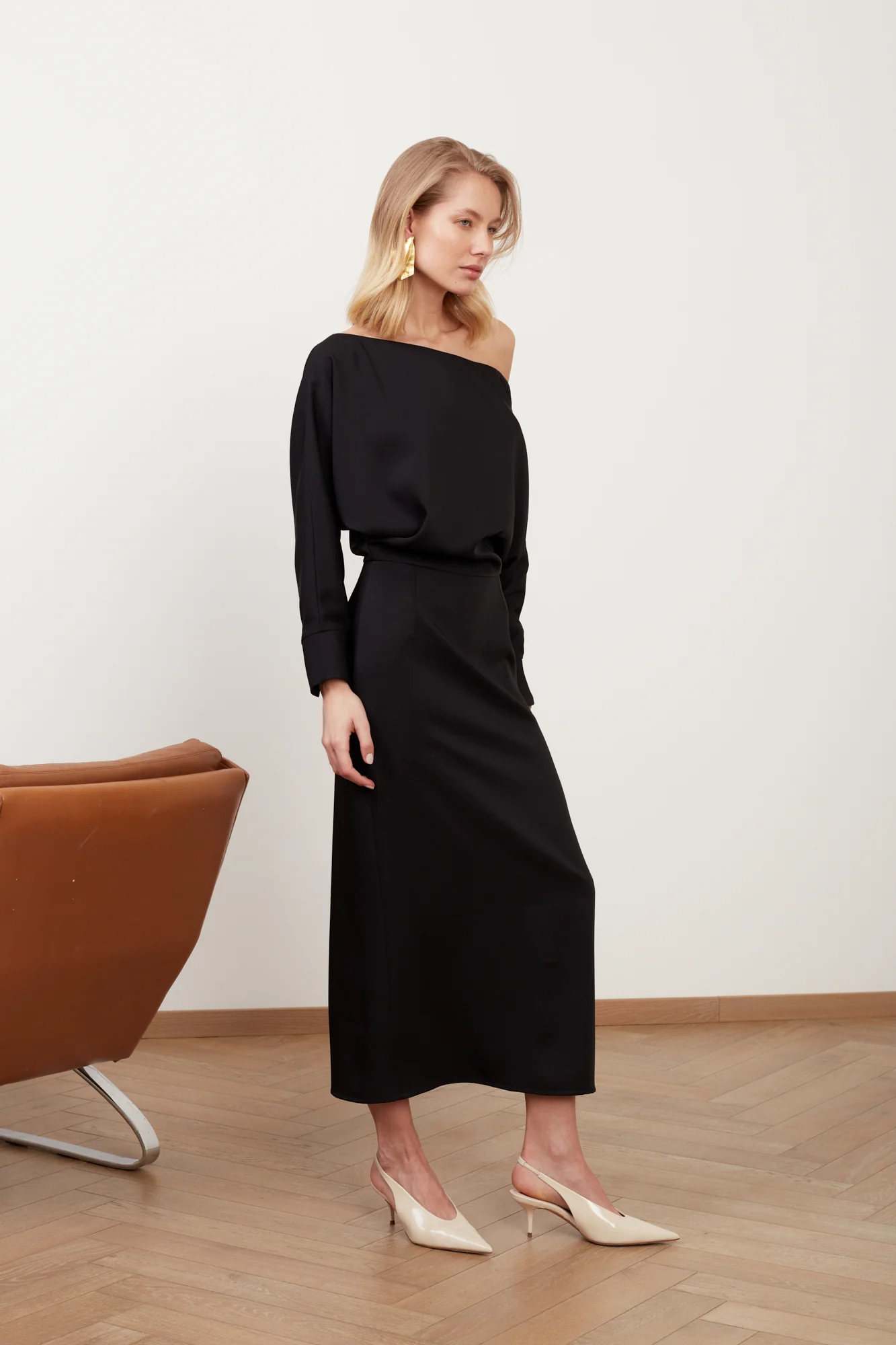 AGALIA black work to evening off-the-shoulder midi dress - Image 4