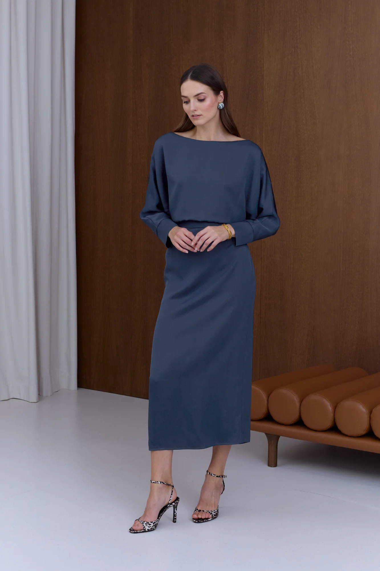 AGALIA Royal Blue Off-the-Shoulder Midi Dress - Image 3