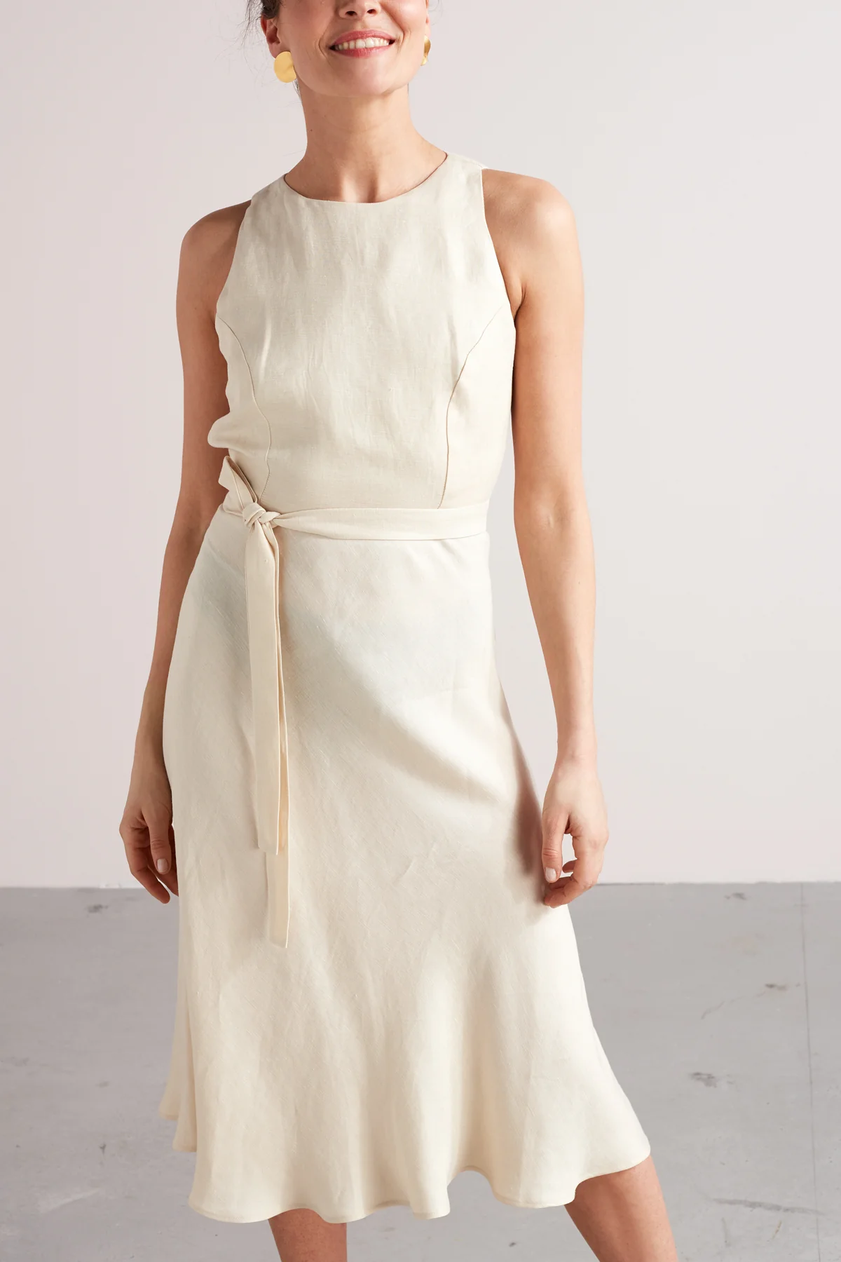 AMILA open back linen midi dress in light cream - Image 3