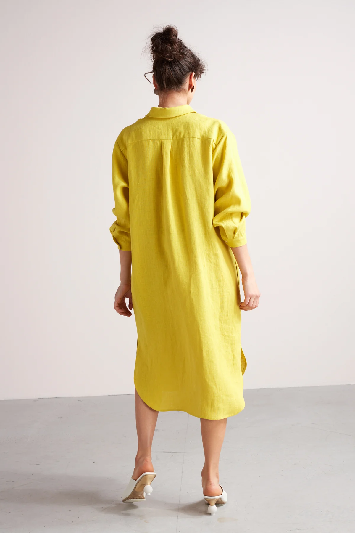 ANRI midi linen shirt dress in lemon yellow - Image 3