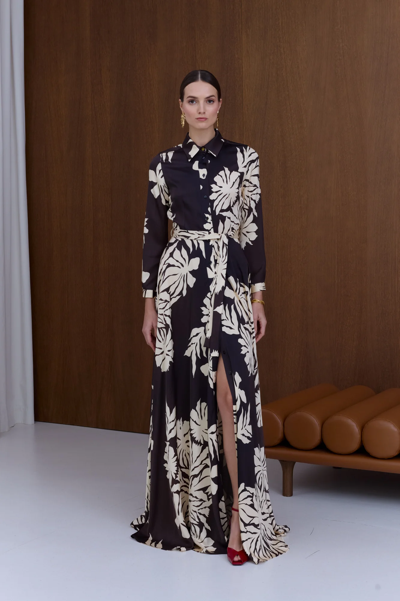 AZURA Flowing Floral Maxi Shirt Dress - Image 3