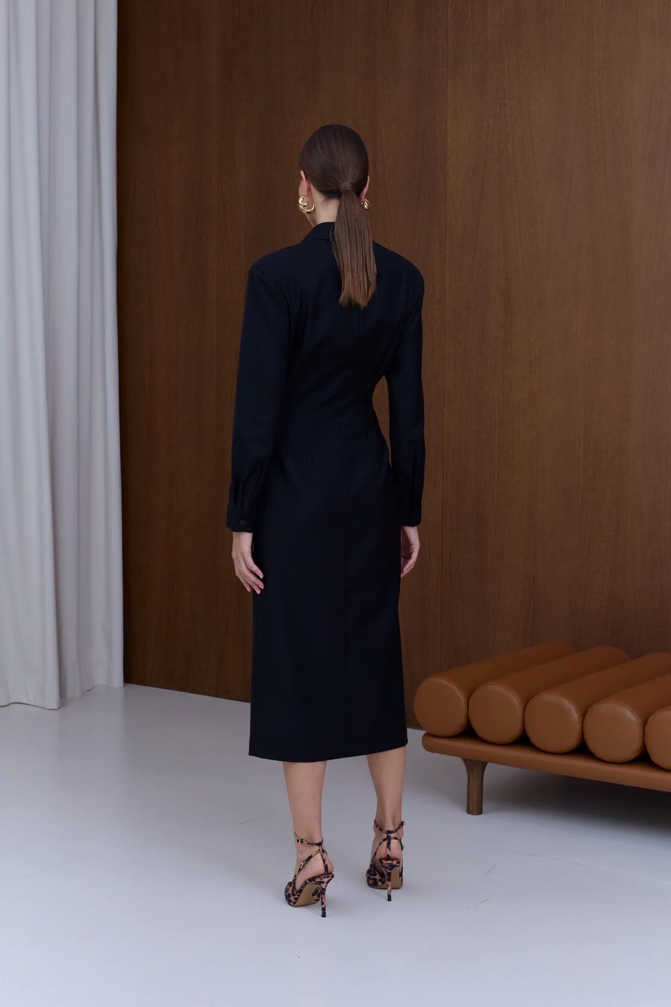EDITH Black Wool Midi Dress - Image 4
