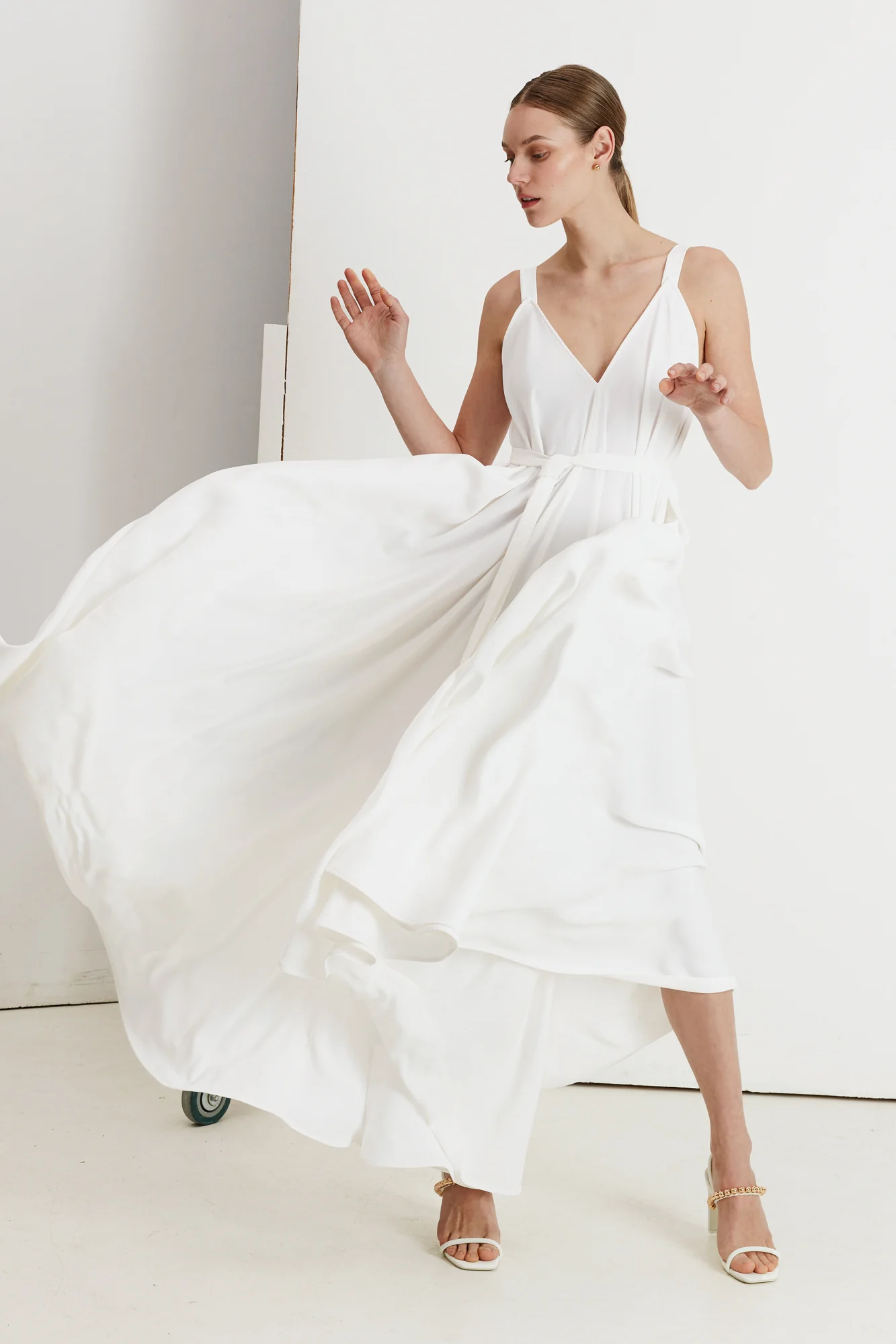 ELLA flared maxi wedding dress - Image 2