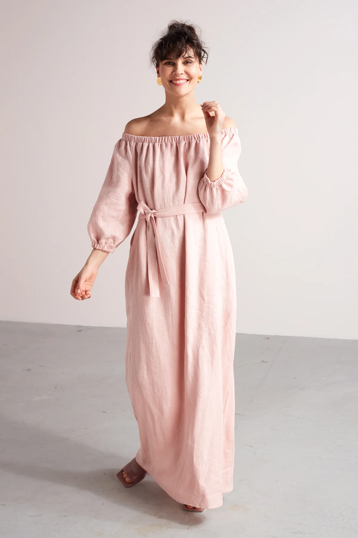 GOYA off shoulder maxi linen dress in dusty pink - Image 2