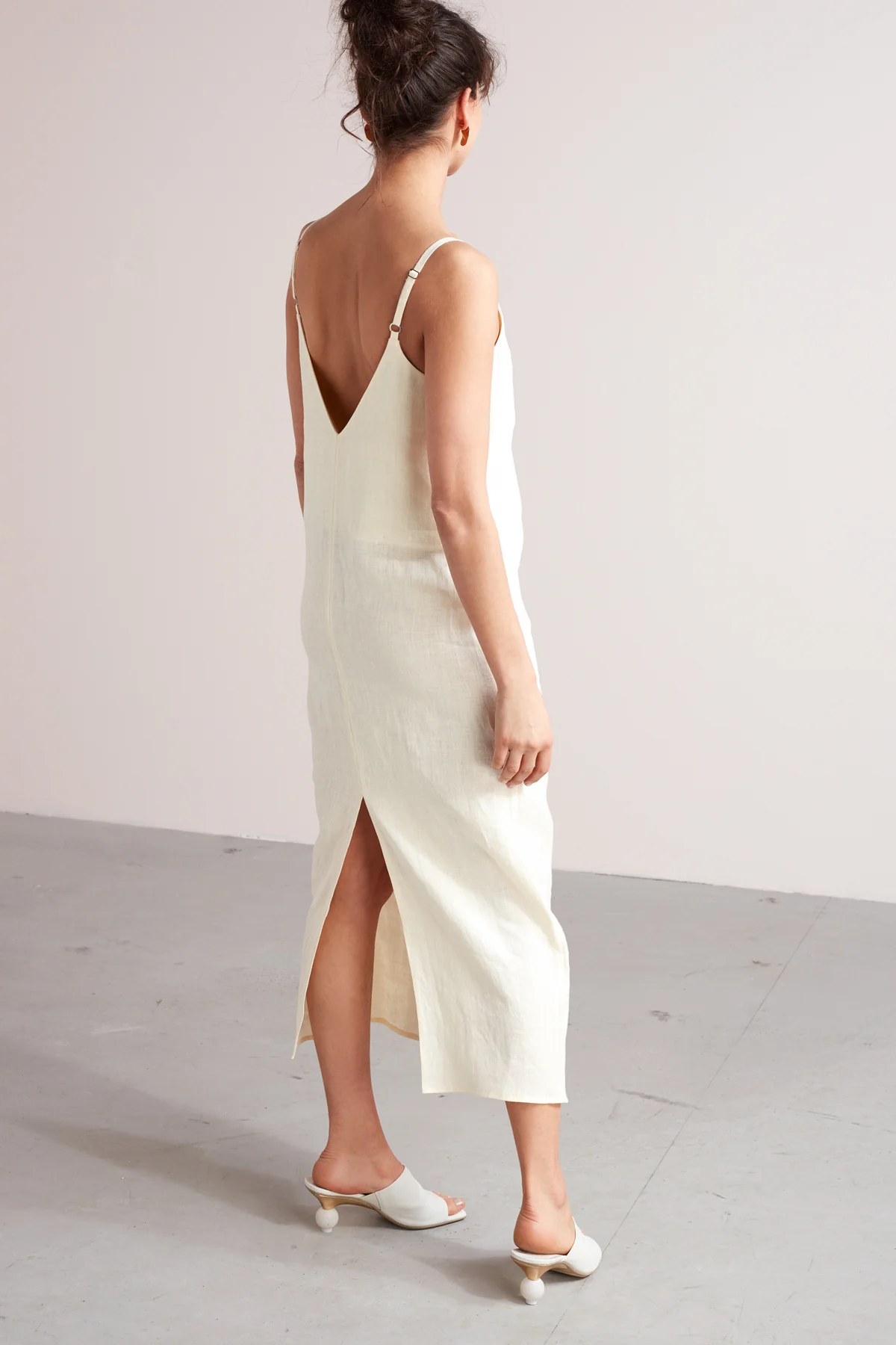 HANI linen midi slip dress in light cream - Image 3