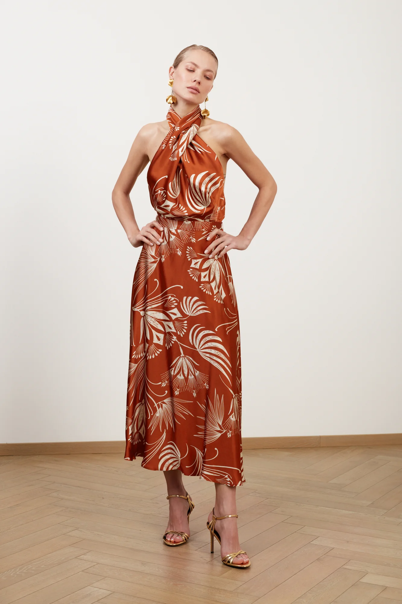 HEIDI brown floral midi criss cross neck dress - Image 5