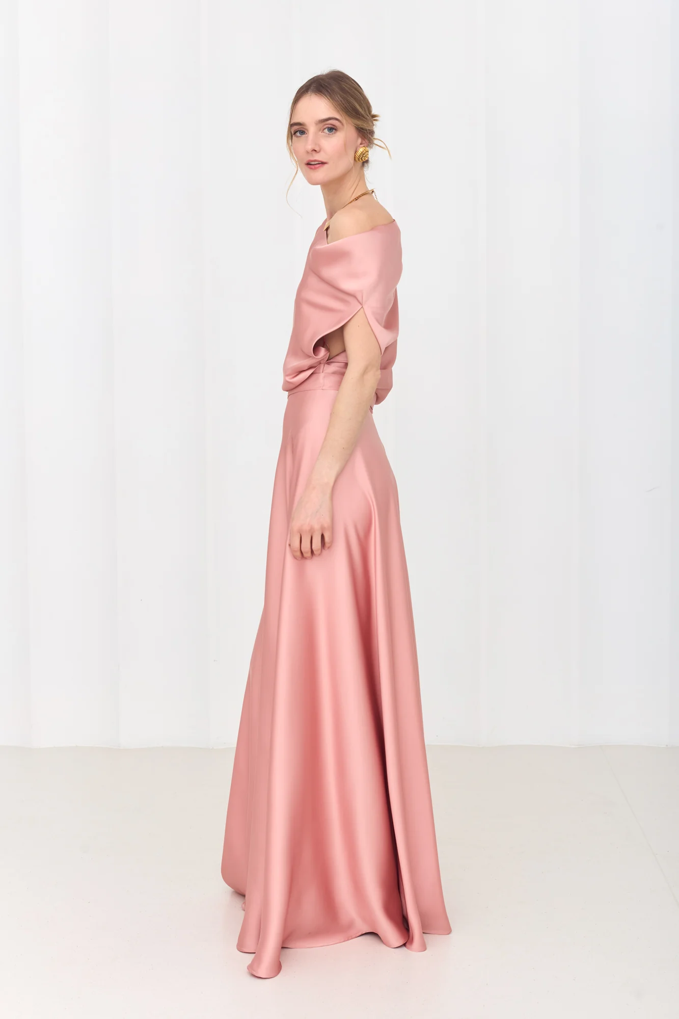 HELEN Dusty Pink Maxi Dress with Asymmetric Sleeves - Image 4