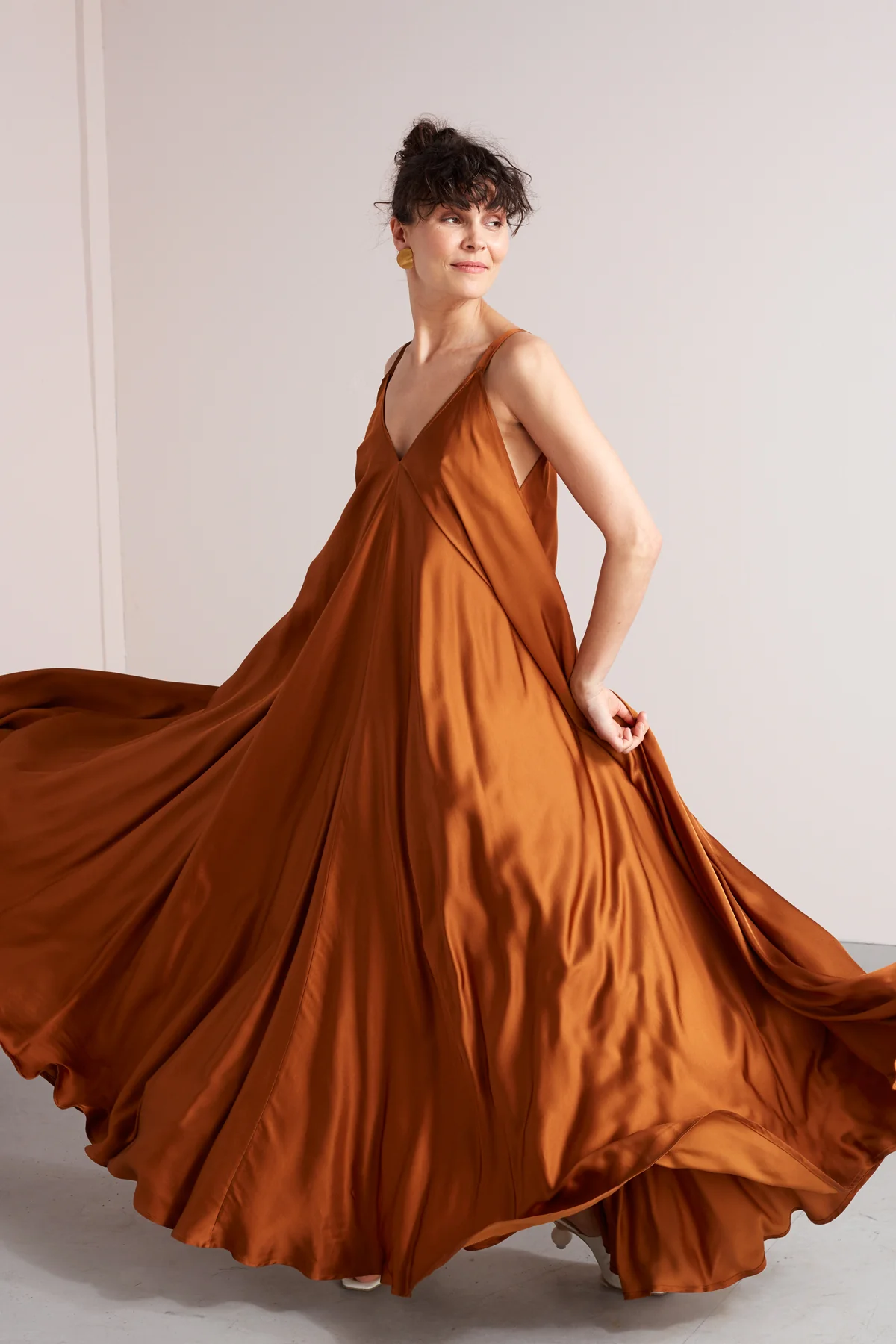 MALIA fluttering maxi dress in bronze - Image 3