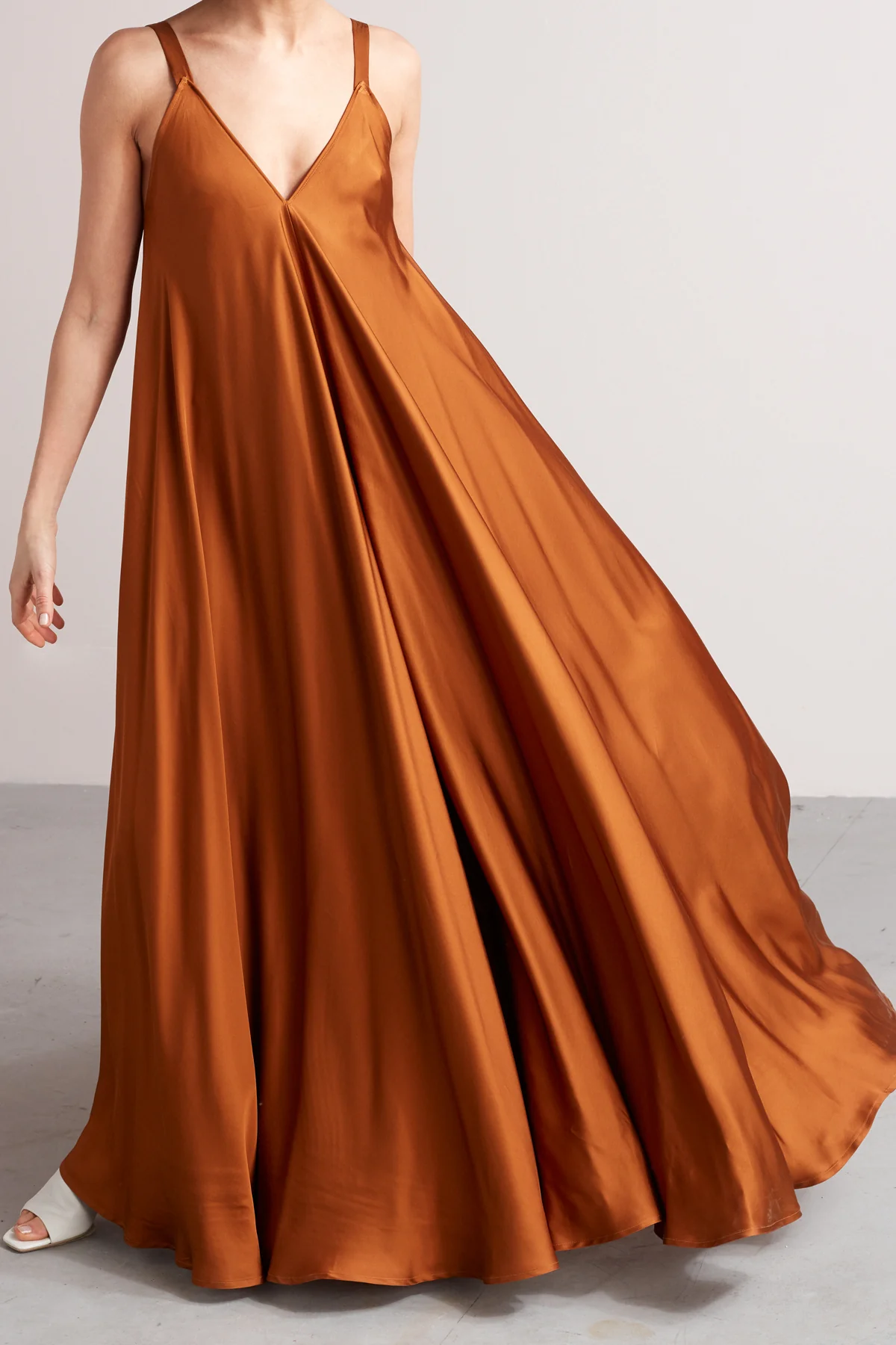 MALIA fluttering maxi dress in bronze - Image 4