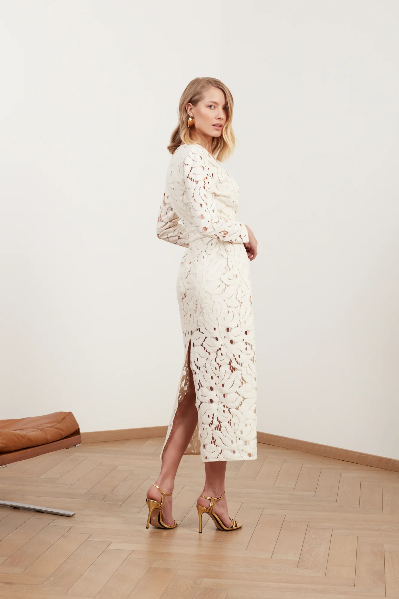 MEERA white lace fabric V neck midi wedding dress - Image 4