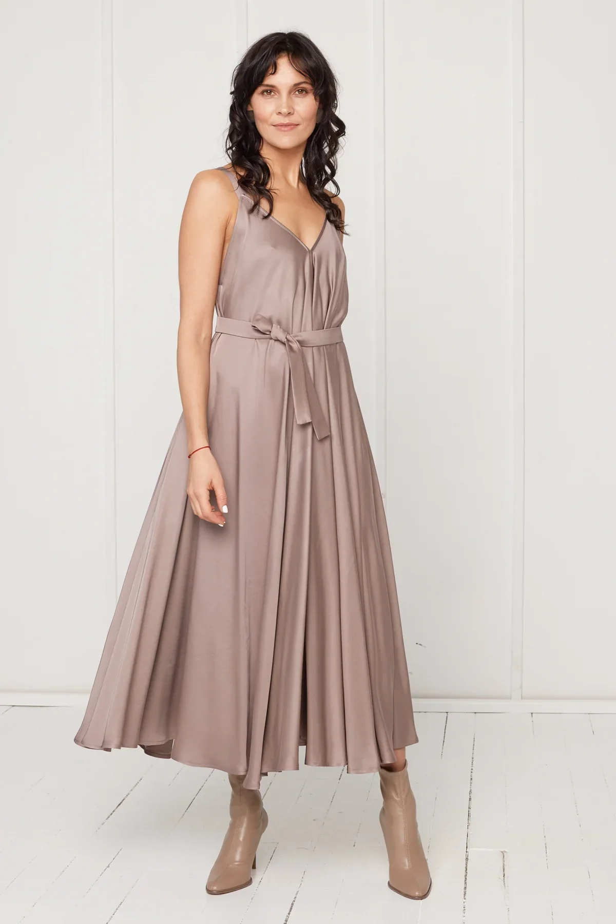 MONA fluttering midi dress in taupe - Image 2