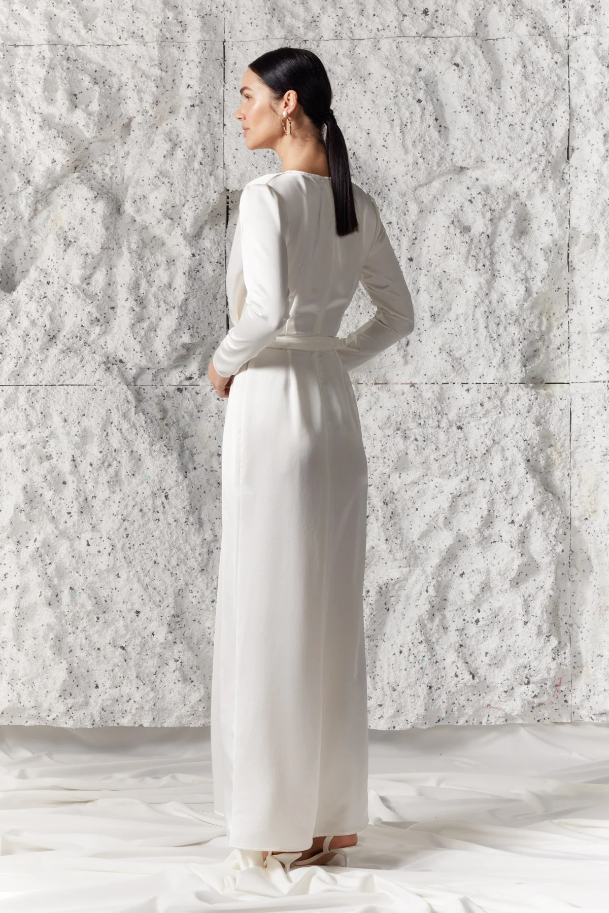 MUZA white satin deep v neck wedding dress - Image 3