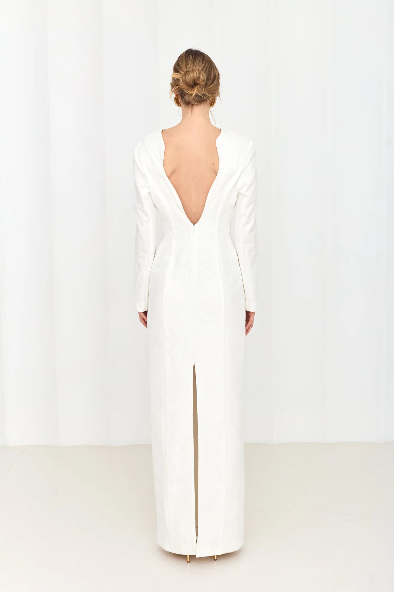 SAMANTA White Glliter Fabric Wedding Gown with Wavy Open Back - Image 4