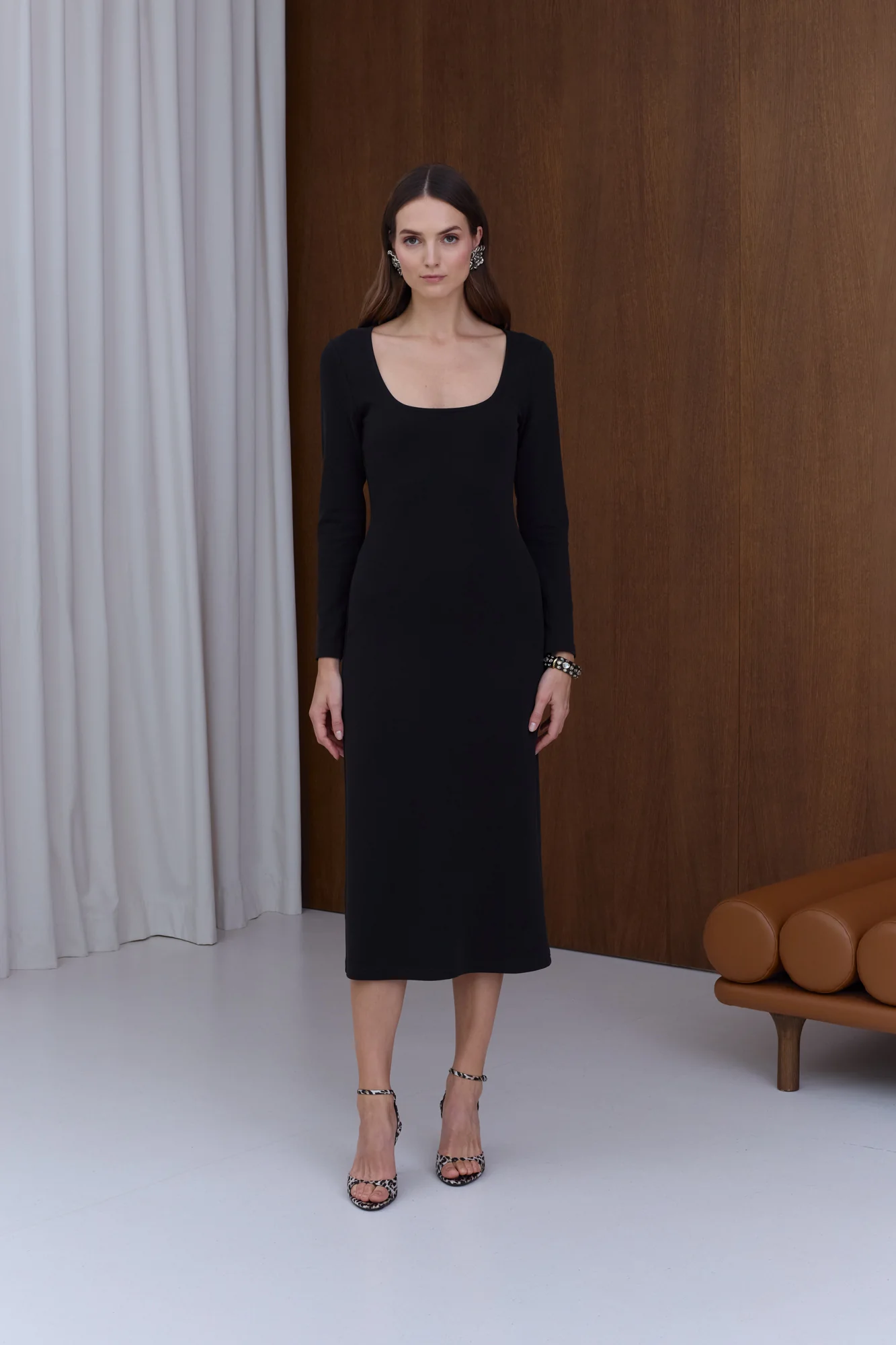 SELMA Black Midi Bodycon Dress - Image 5