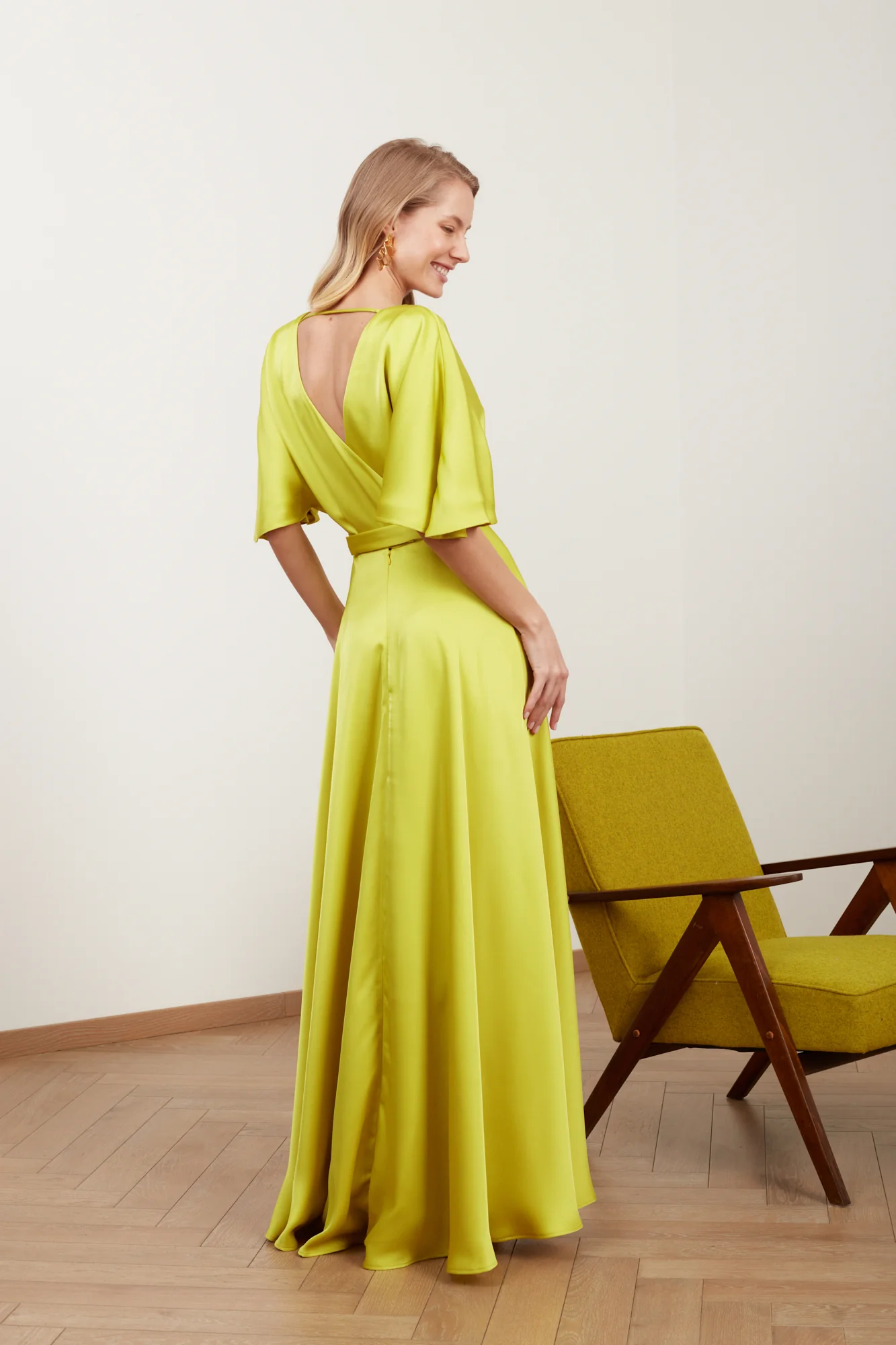 SOLENE lime green satin long evening dress with butterfly sleeves - Image 5
