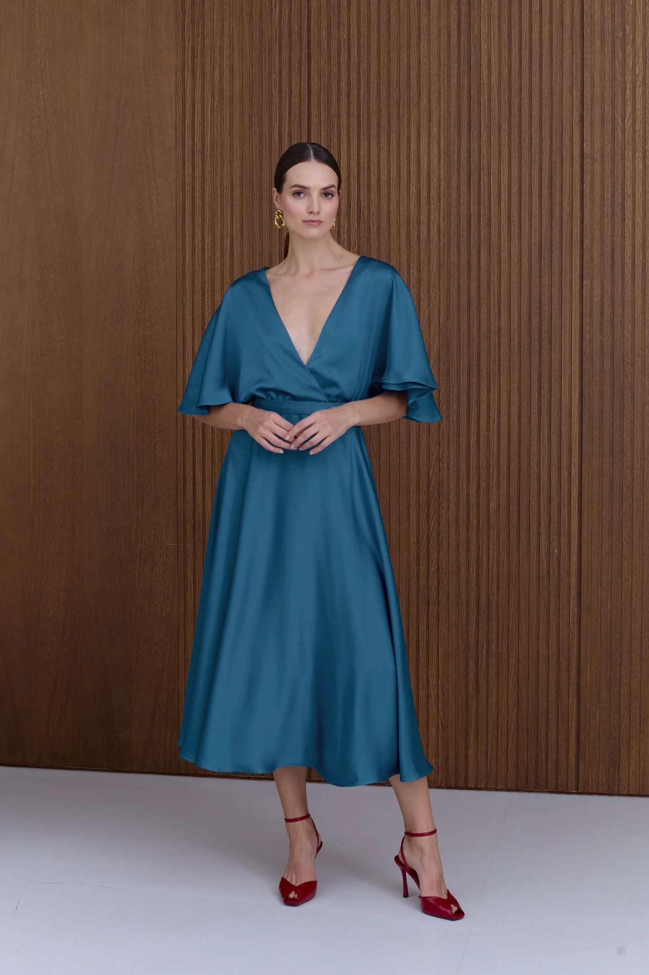 SONYA Blue Midi Cocktail Dress With Butterfly Sleeves - Image 2