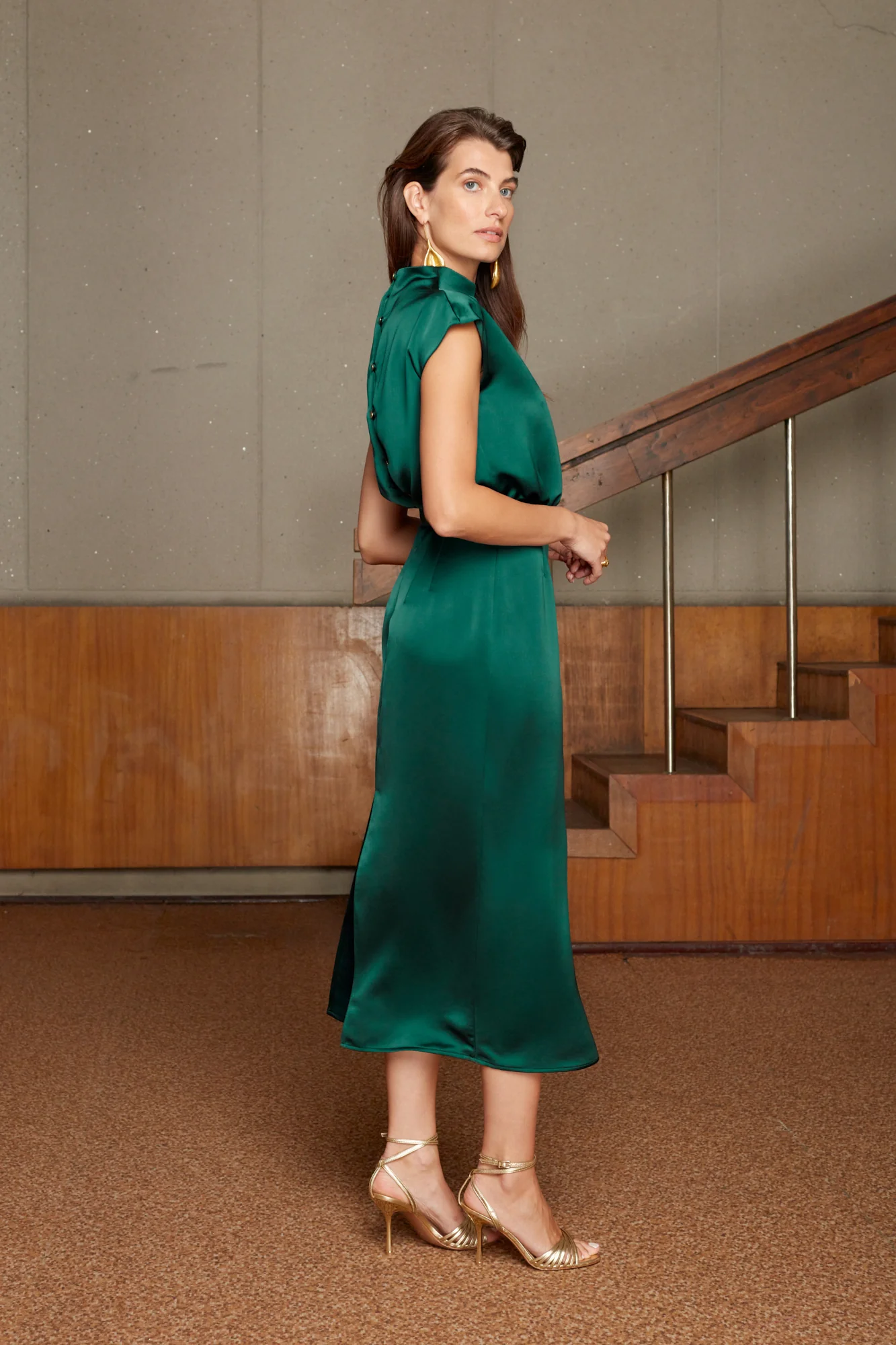 TESSA green satin kimono sleeves cocktail dress - Image 5