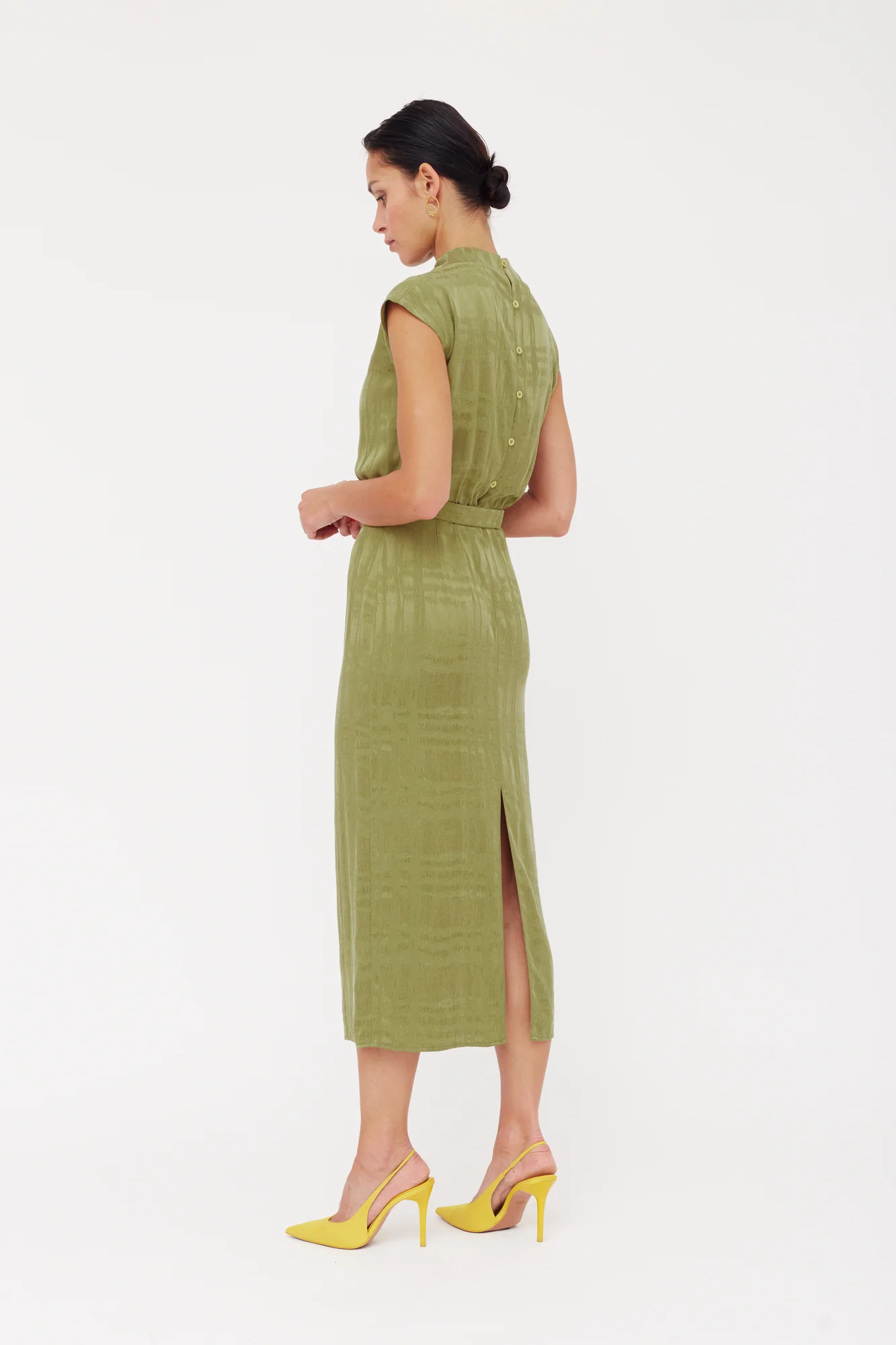 TESSA Olive Green Cupro Fabric Kimono Sleeves Midi Dress - Image 4