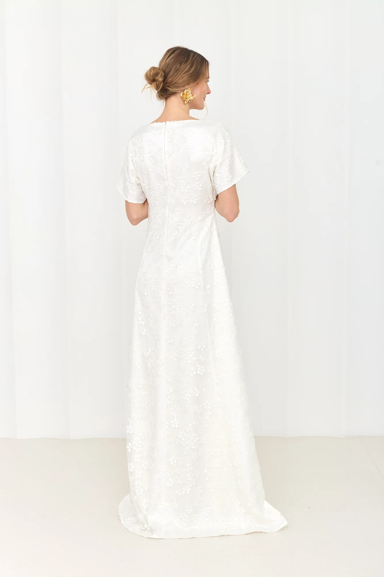 TIARA White Full Lace Wedding Gown with Wide Skirt - Image 4