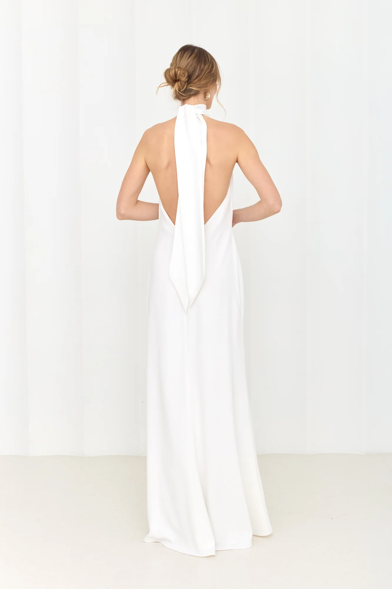 VALERIE Long White Minimalist Wedding Gown - Image 4