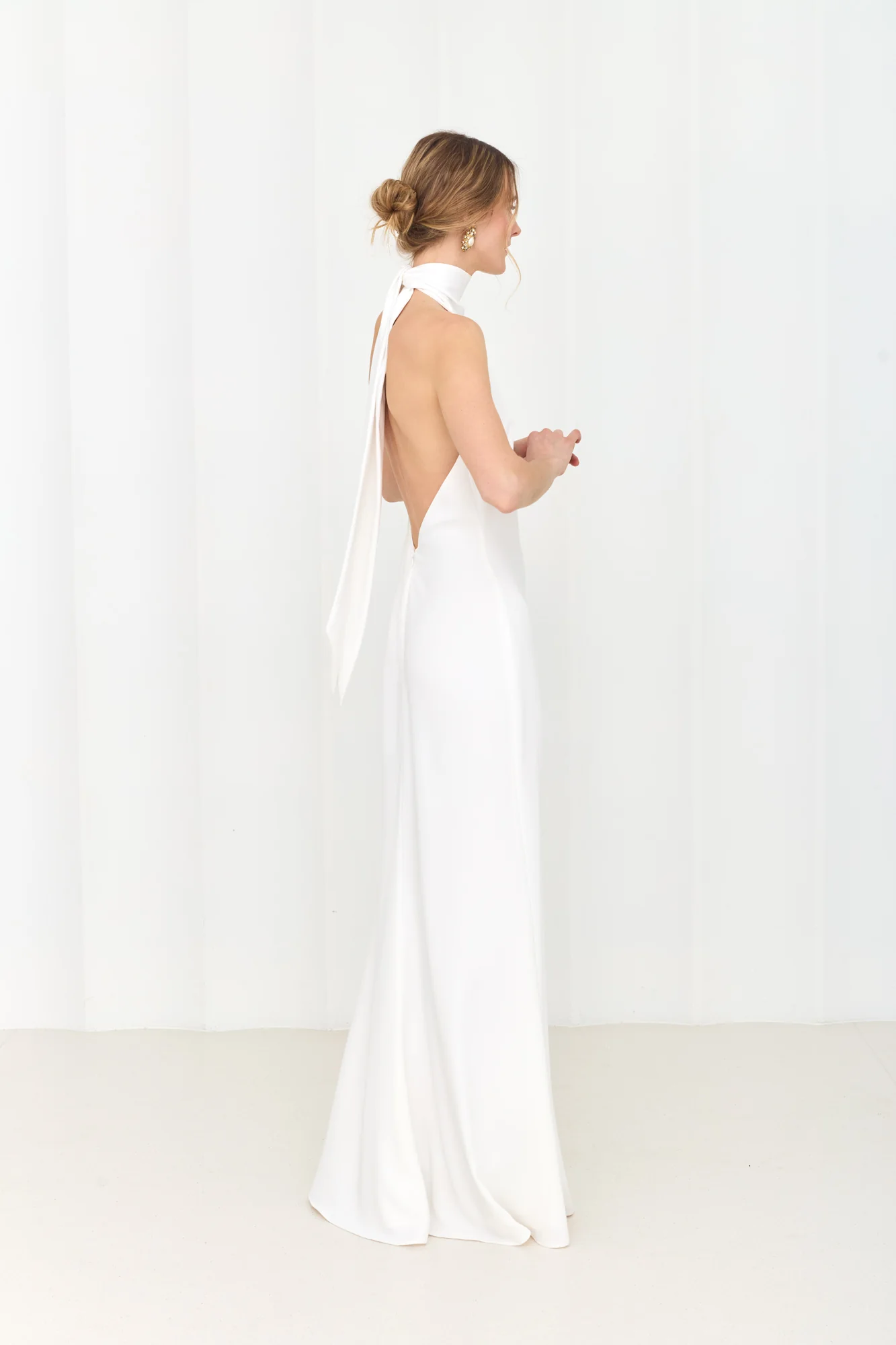 VALERIE Long White Minimalist Wedding Gown - Image 5