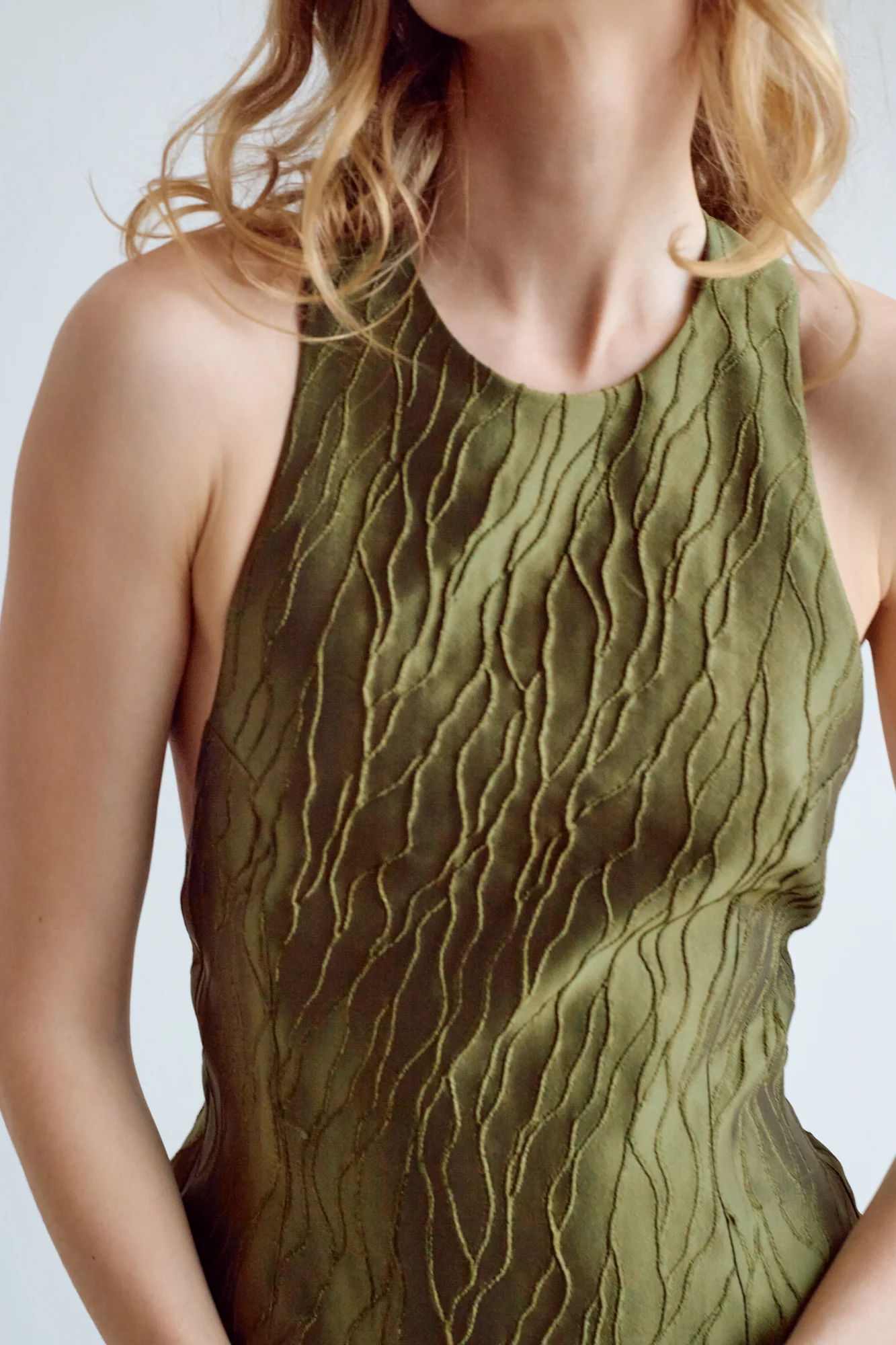 VERONICA Open Back Olive Green Midi Dress with Sparkling Crystals Back Chain - Image 6