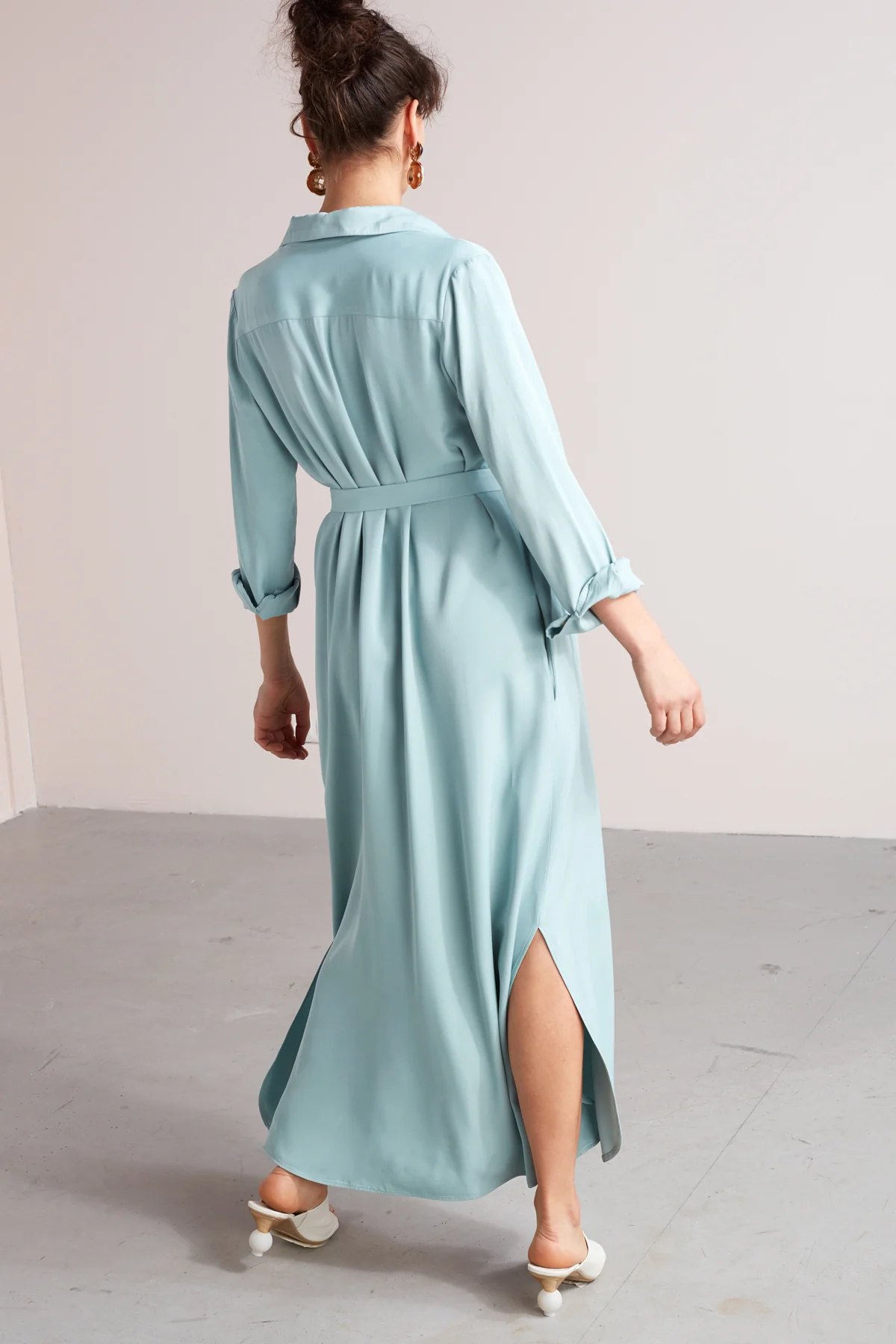 ZUMA A silhouette midi shirt dress in dusty blue - Image 2